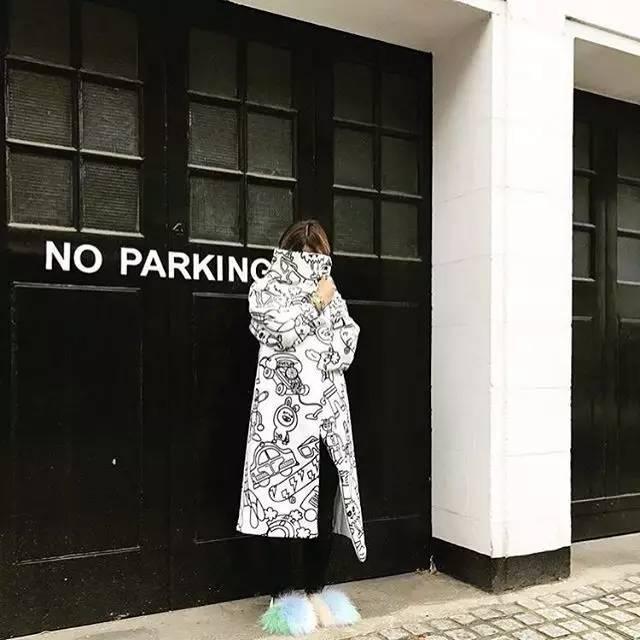 有款很贵却很丑的拖鞋,一双几十块的拖鞋值得买吗