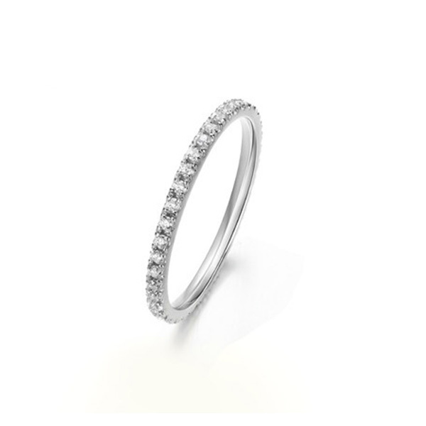 每个人应具备一条小黑裙,每个女生夏天都应该有条小黑裙