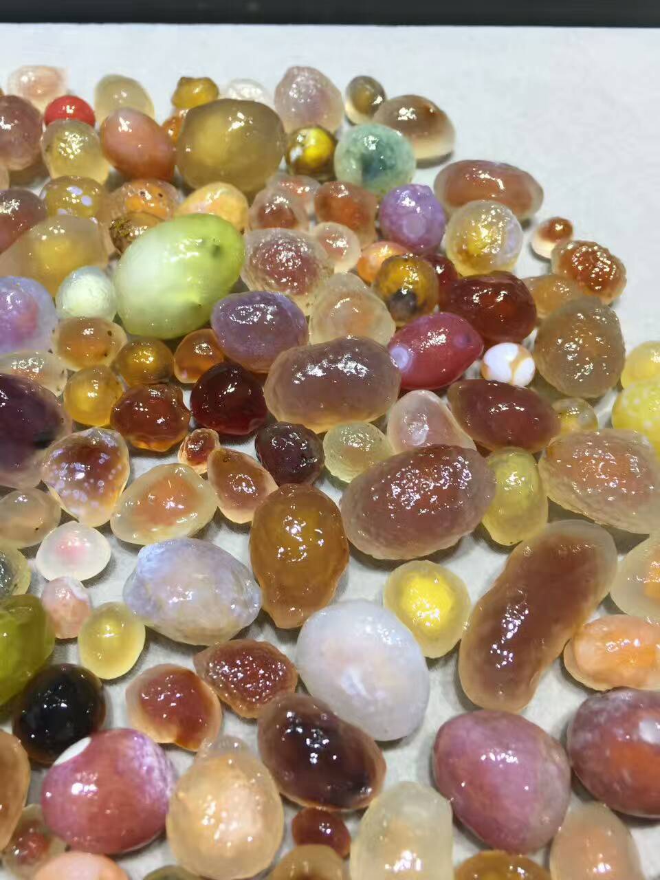 玛瑙原石的鉴别方法,玛瑙原石介绍及其鉴定方法