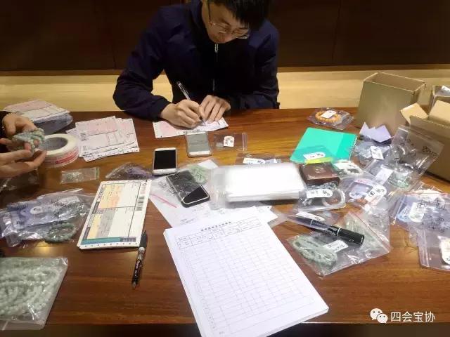 翡翠玉石直播卖货,直播翡翠玉石哪个平台好