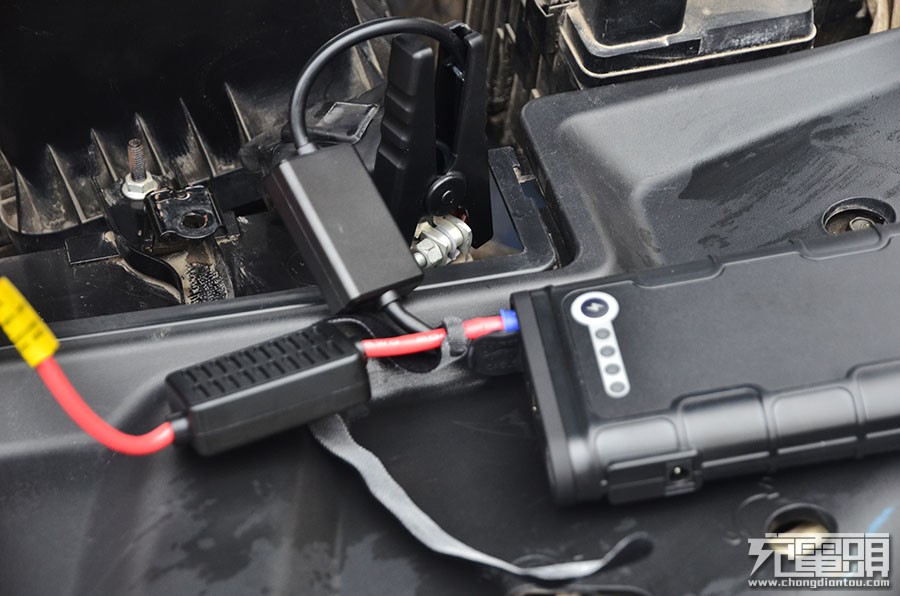 黑匣子什么时候启动,黑匣子只能坠海才能启动吗