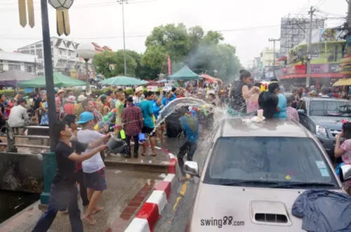 体验一下泰国泼水节,泰国泼水节游玩的最全攻略