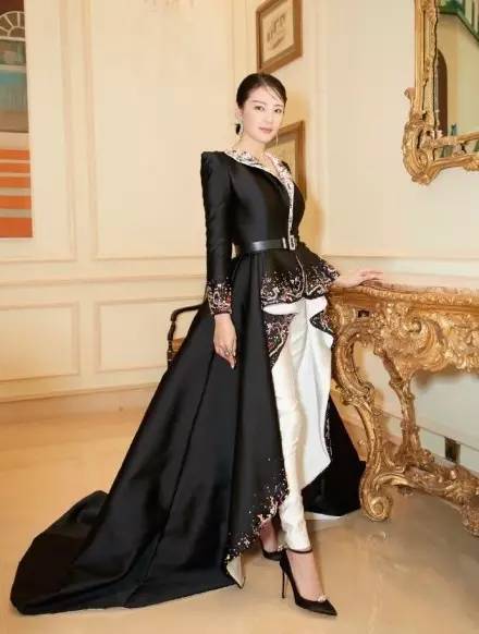 金像奖|她们没有摘得影后,却靠唇色突围了黑裙阵营!