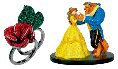 2017手办,抱着手机的手办