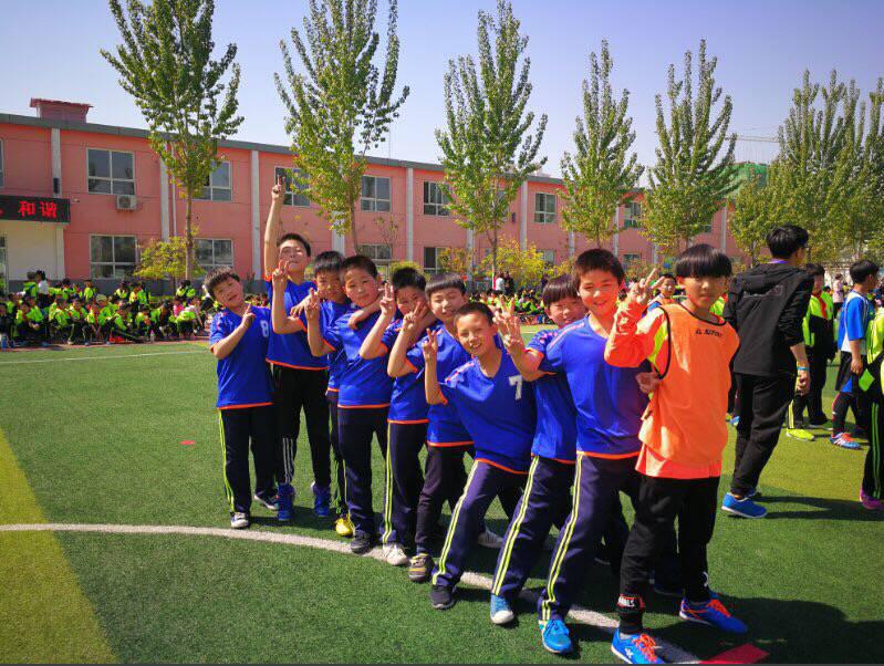 石家庄市高新区第一小学学区举办第二届“校园足球文化节”