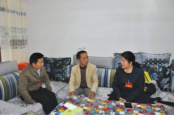 贵州省第十次党代会报告,当代贵州第17期