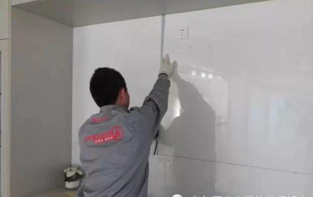 厨房烟道安装全过程视频,厨房外墙烟道开孔注意事项