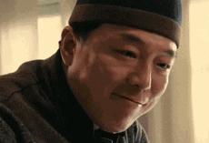 我流着泪,写下这悠长的伤痛故事