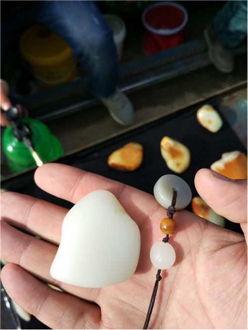 和田玉羊毛鞋垫,和田玉游记视频