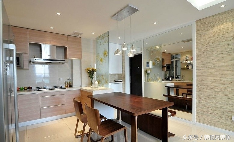 就喜欢这样的厨房！-成都锦绣城-现代简约90㎡装修效果图展示