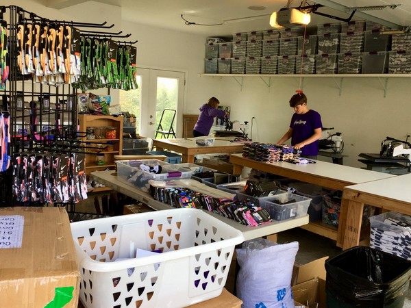 17岁起步创业一年赚5万块钱,17岁辍学创业开店