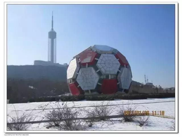 劳动公园大足球内部样子,劳动公园大足球叫什么