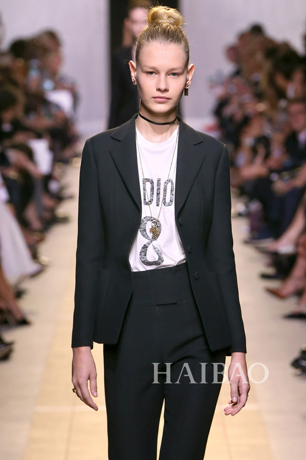 angelababy美少女战士照片,辣妈打扮成少女