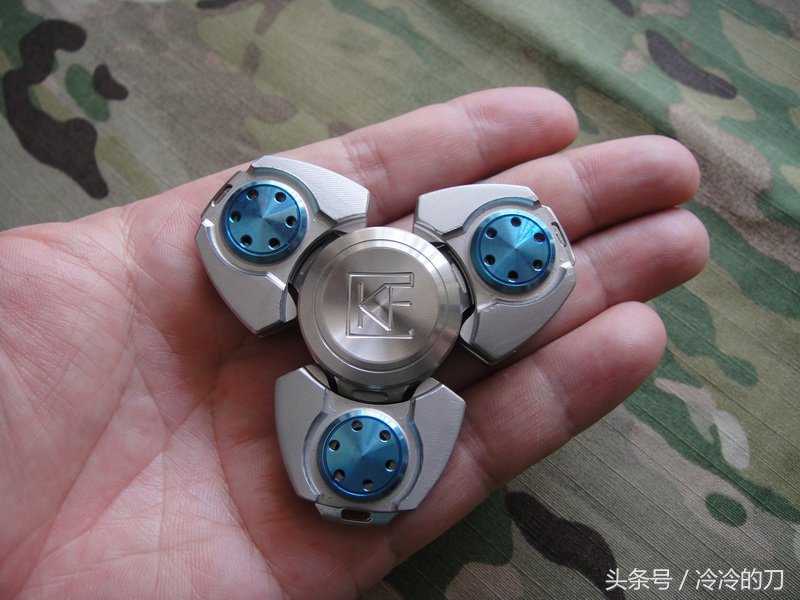 指尖陀螺spinner,handspinner指尖陀螺怎样玩