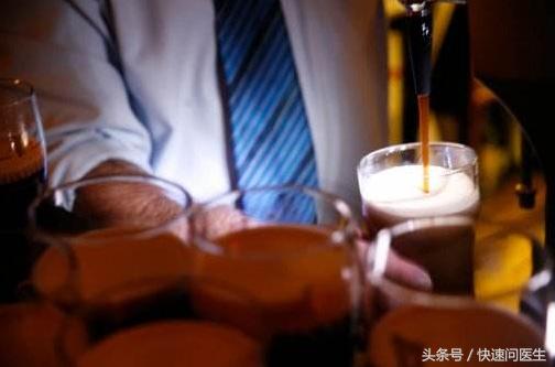 喝啤酒喉咙哑了怎么办,喝啤酒后喉咙痒怎么办