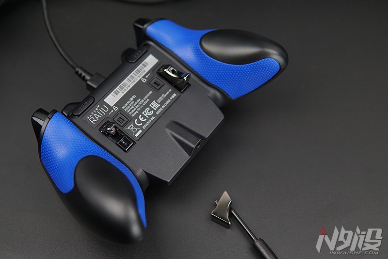 雷蛇飓兽手柄测评,razerraijups4手柄