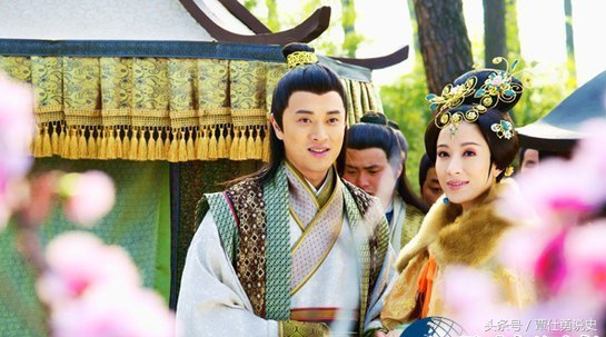 《明史》里为何会出现万贵妃性格前后大异现象？乾隆有靠谱的解释