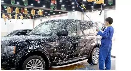 车脏了怎么办，告诉你一个省钱的办法