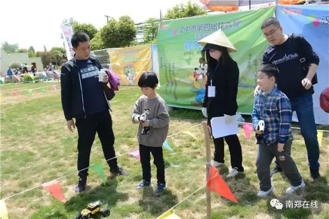 最好的爱是陪伴孩子视频,最好的爱是陪伴萌娃
