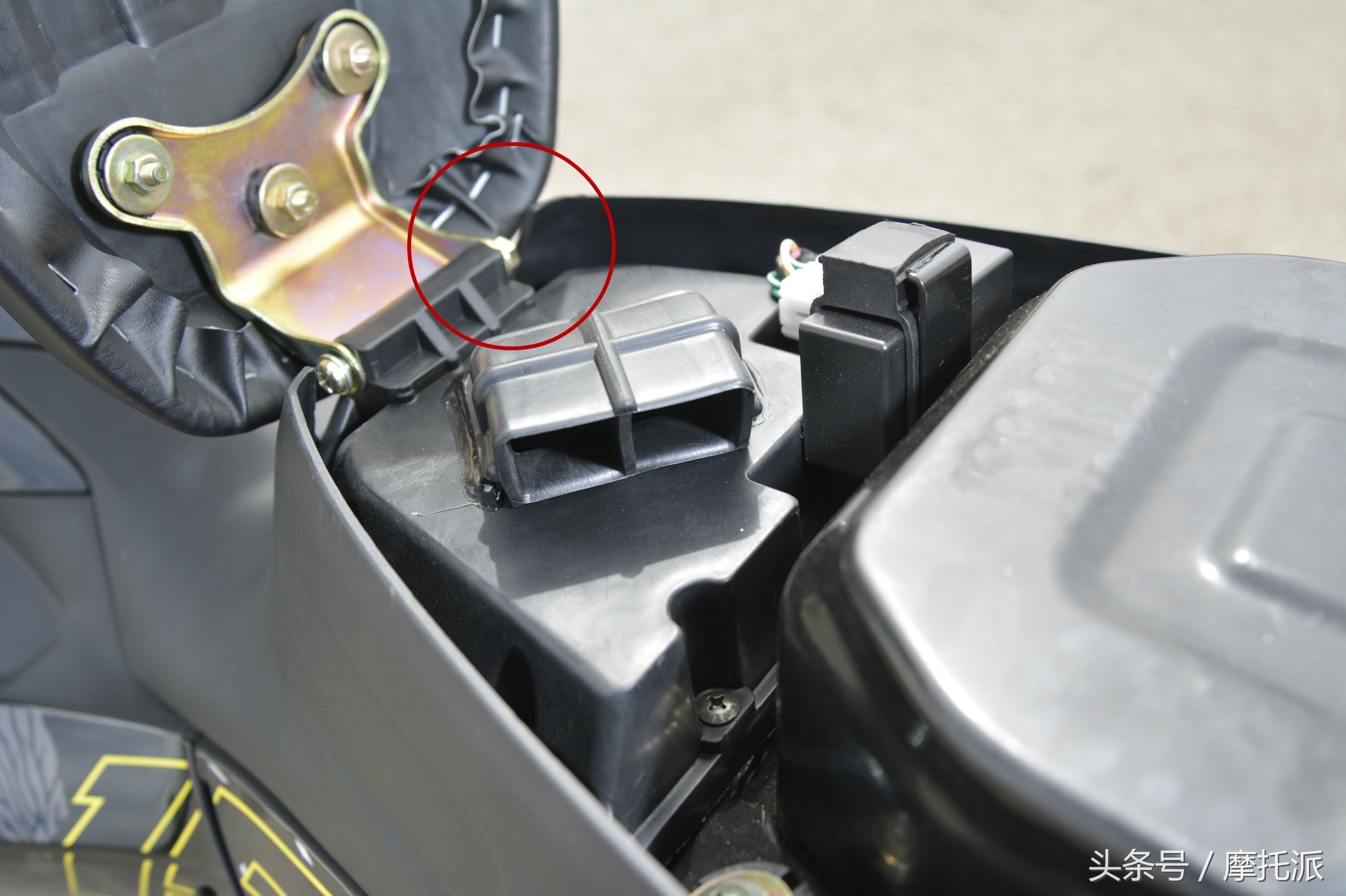 贝纳利2019款rfs150i,贝纳利rfs150i测评