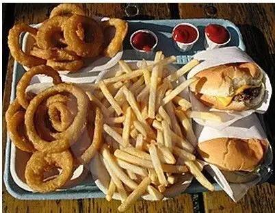 脸颊两侧长痘用什么药膏,脸颊两侧长痘的原因是什么