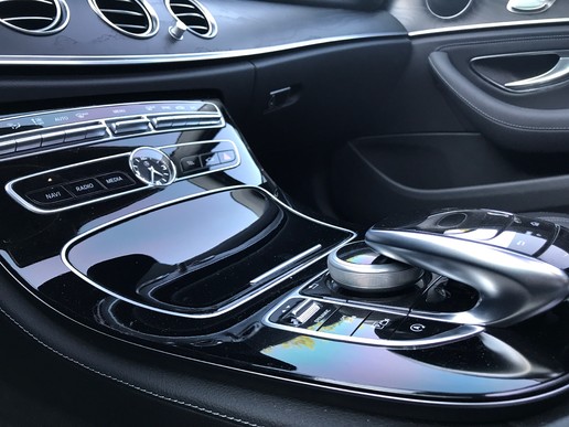 原来你是这样的奔驰E200L！一个靠谱女司机的野蛮选车体验