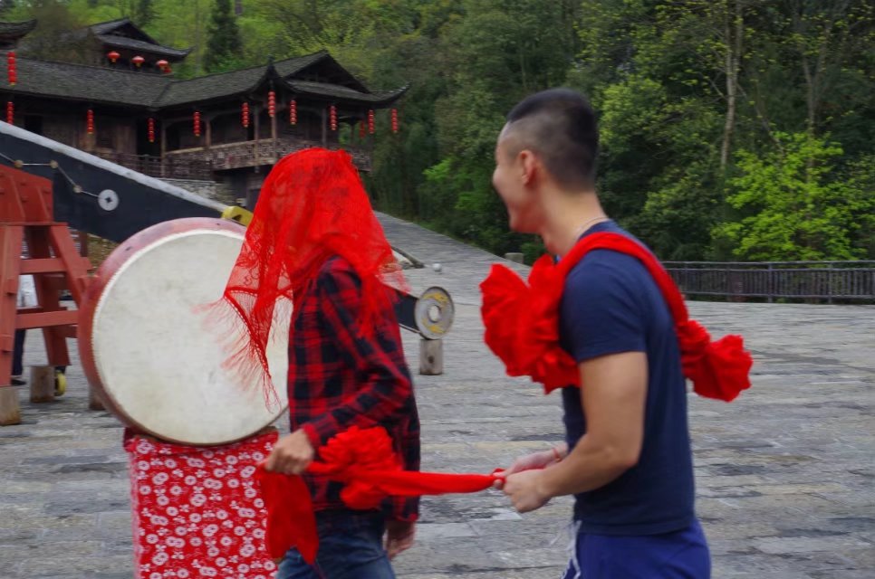 跟着爸爸去露营古镇,跟着爸爸去体验生活