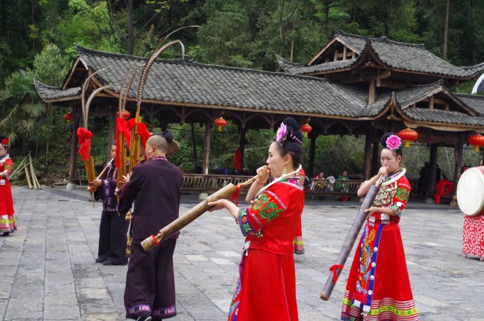 跟着爸爸去露营古镇,跟着爸爸去体验生活