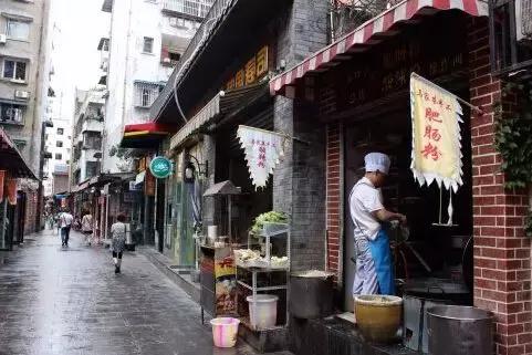 鐩樼偣鍥涘窛缁甸槼缇庨,璋堣皥缁甸槼缇庨