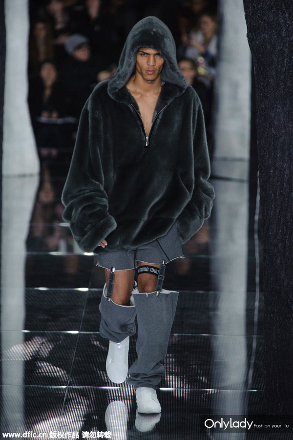 蕾哈娜上综艺节目,蕾哈娜爆单