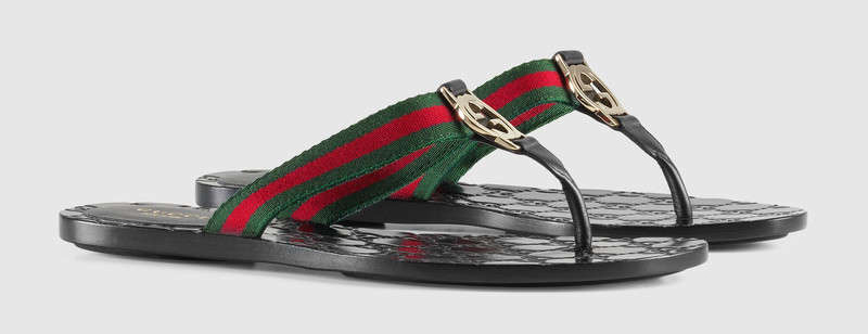 我们为你挑了8双拖鞋，这个夏天它是你最舒适也最时髦的装备