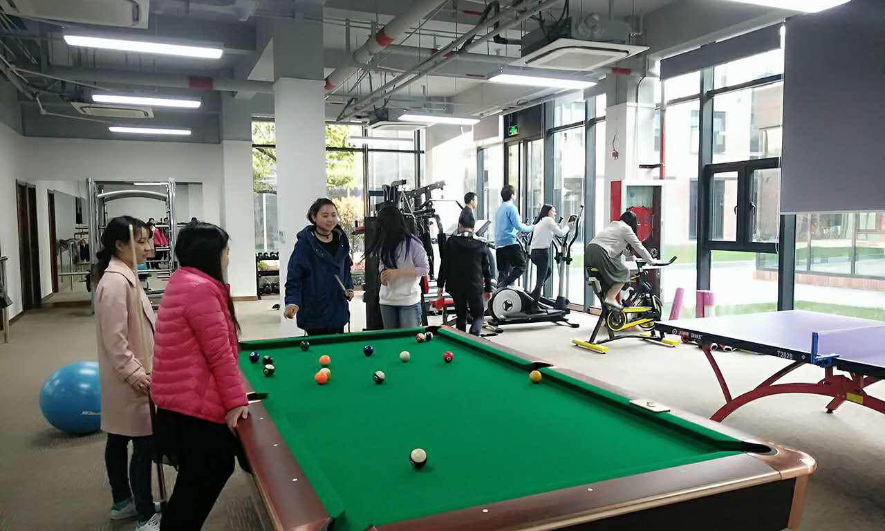 上海弘盛鼎世实业集团设立员工健身活动室