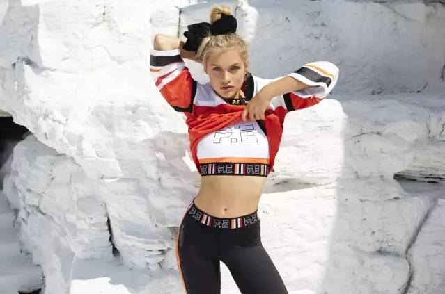 今年推荐的潮流运动装,很潮的运动套装