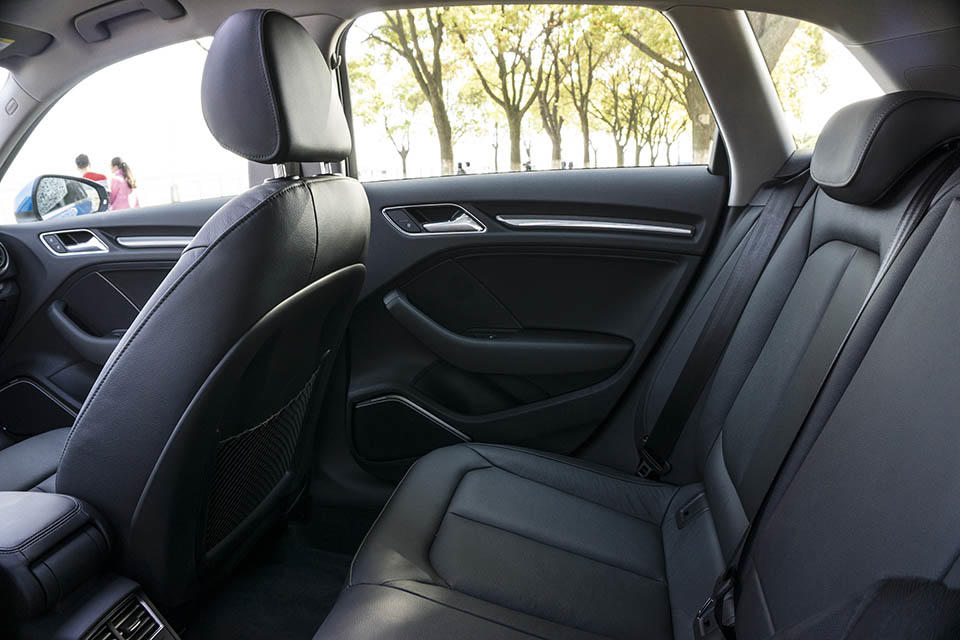 新奥迪a3两厢评测,新奥迪a3l汽车测评