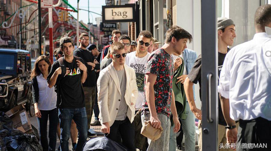 一夜爆火的服装店,年轻人喜爱的潮牌有哪些