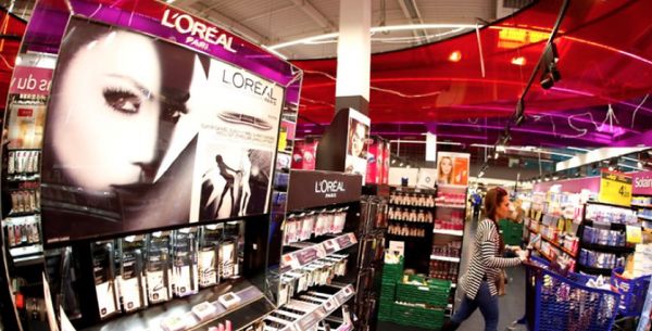 现在的化妆品代购基本都是假的吗,化妆品专柜和代购的区别