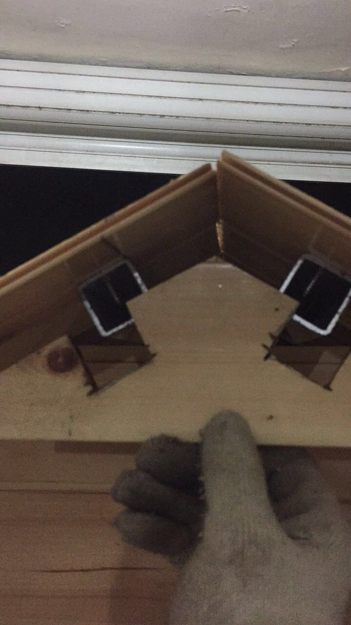 怎么给狗狗做个简易的狗窝,如何自制狗狗户外防雨大型狗窝