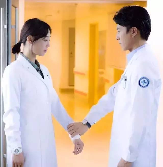 靳东霸道腹黑 (靳东高于常人的淡定和温和)