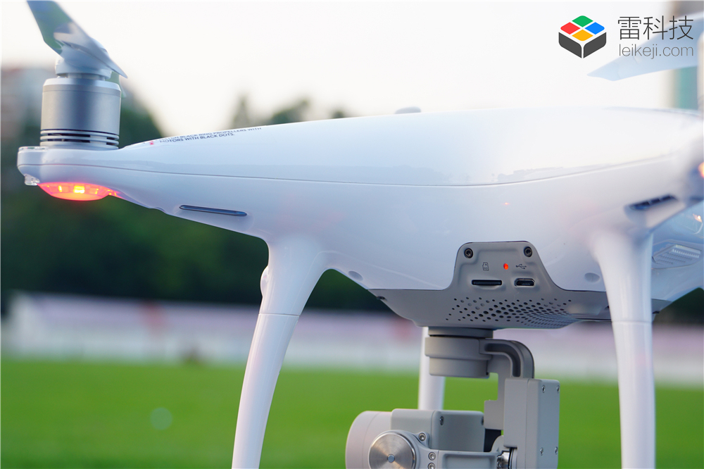 大疆无人机精灵4无人机深度评测,大疆精灵4飞行评测