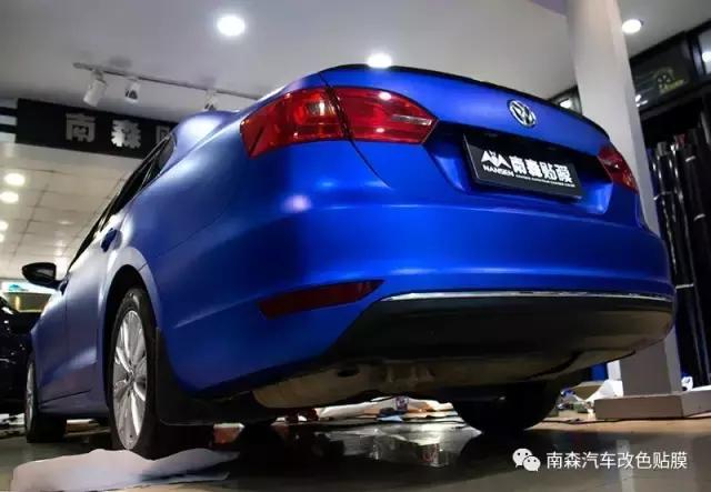 大众速腾极地白改珍珠彩虹膜,恩施大众速腾改色膜最火的颜色