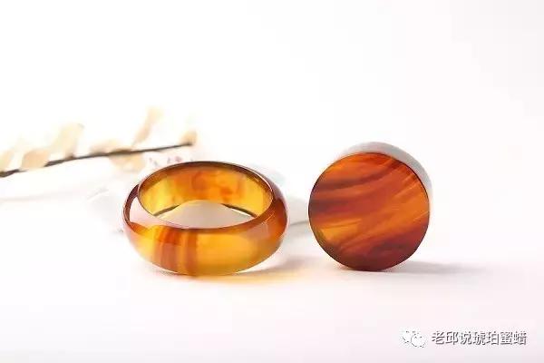 戴蜜蜡手镯有什么好处,各种蜜蜡手镯