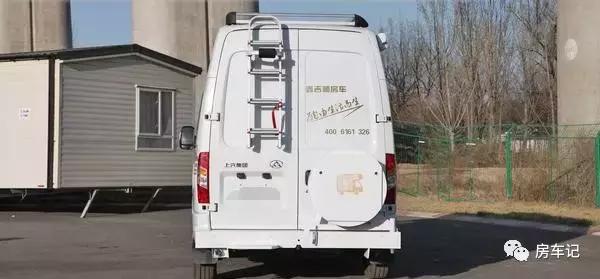 上汽大通v80长轴中顶自动挡房车,2019款大通v80豪哥自动挡房车