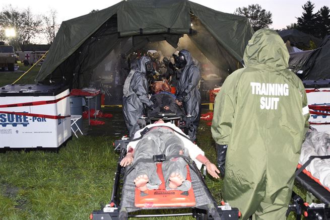 防御核战争的地下室构造图,人类建造基地防护僵尸