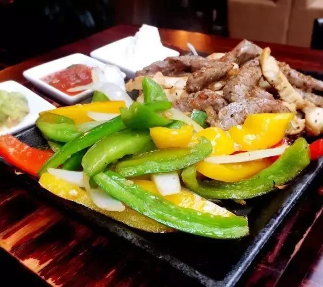 天津可以看球赛撸串的地方,在天津津南喝酒看球