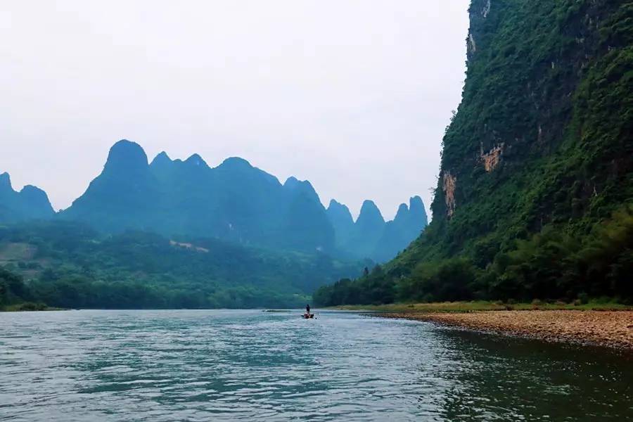 元宝山下,山水云间,悠悠闲云时光,恰好那时我也在