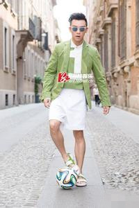 吴昕巴黎街拍图片,吴昕维嘉拍照