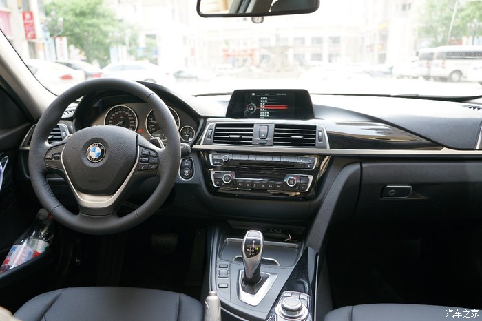 2017款宝马320lim运动试驾,19款宝马320lim运动曜夜版
