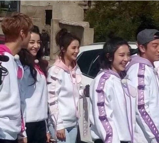 鹿晗与迪丽热巴真实关系揭秘,鹿晗迪丽热巴幕后花絮