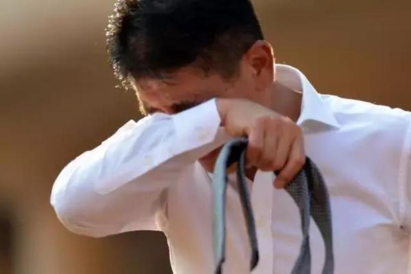 曾说不懂中超这个江湖，却一待就是19年，铁帅的江湖泪谁懂？