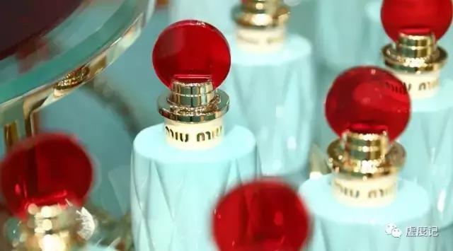 miumiu甜味香水,miumiu针织小香风